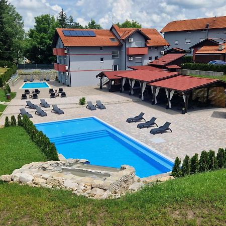 גרבובץ Plitvice Palace מראה חיצוני תמונה