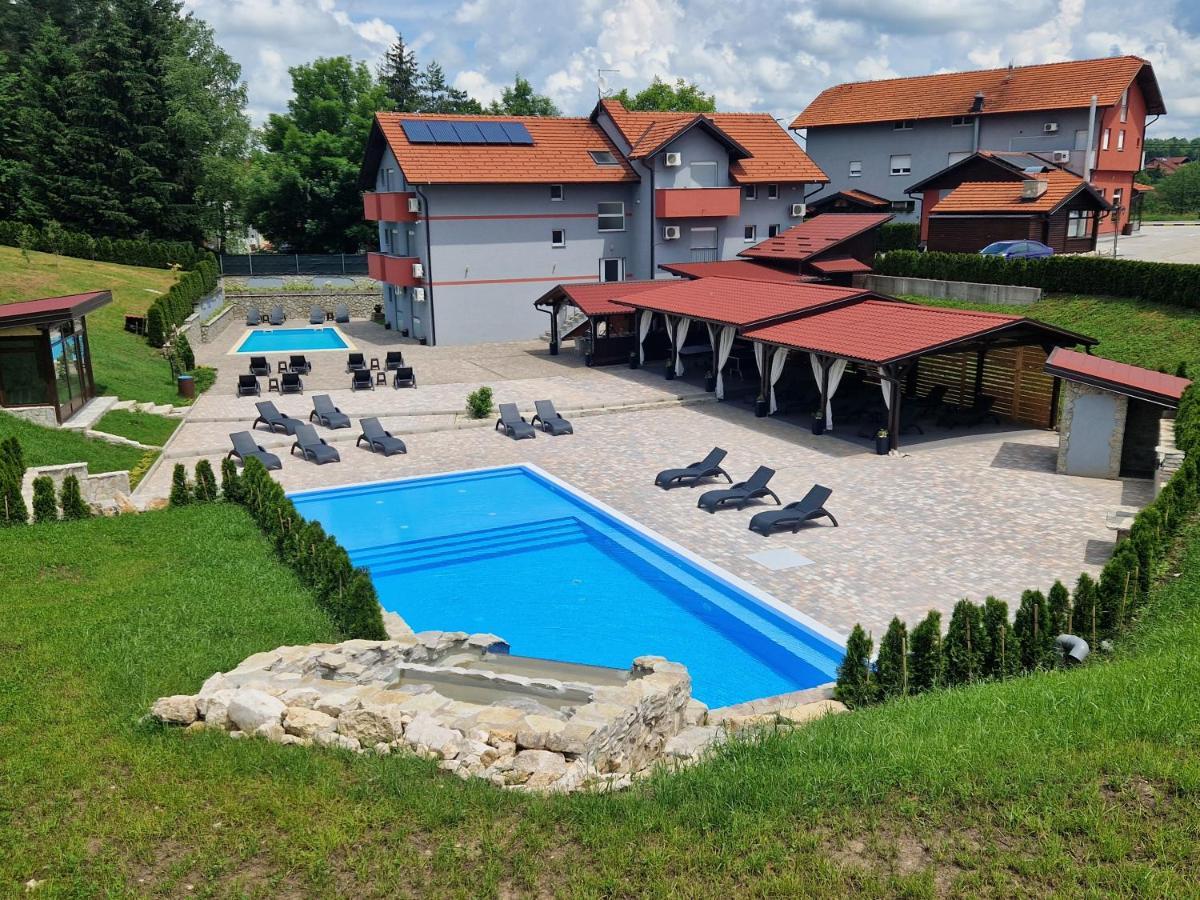 גרבובץ Plitvice Palace מראה חיצוני תמונה