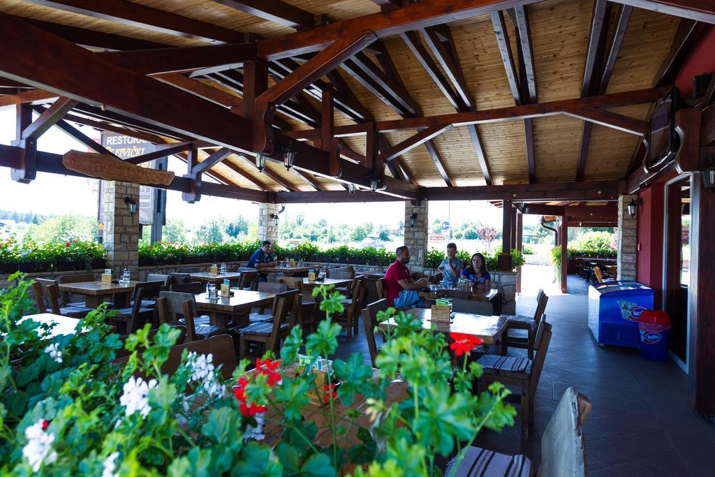 גרבובץ Plitvice Palace מראה חיצוני תמונה