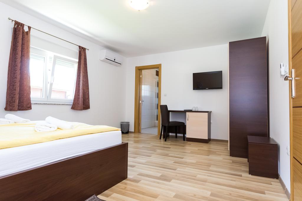 גרבובץ Plitvice Palace מראה חיצוני תמונה